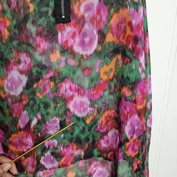 Chloe K Sheer Top Womens Size M Pink Black Multicolored Floral Sleeveless Tank - Picture 13 of 14